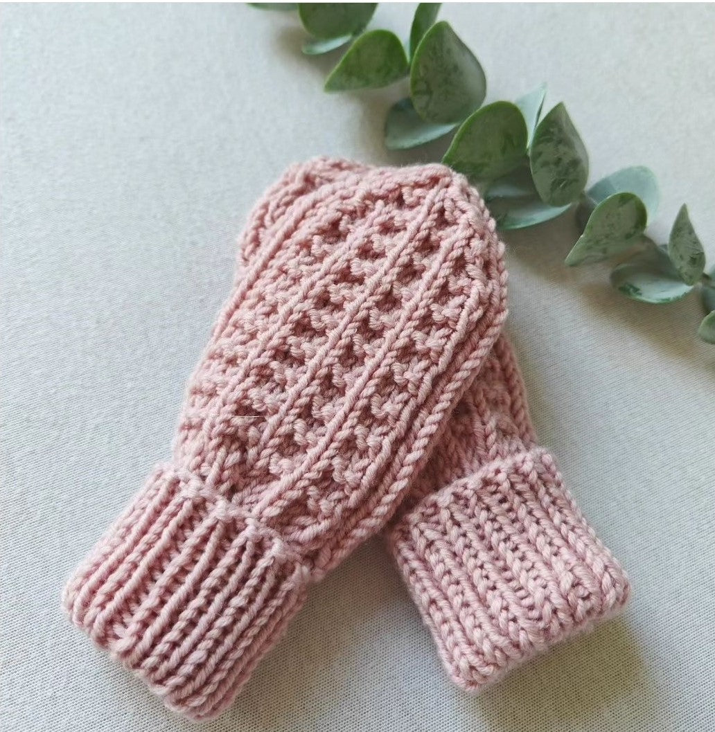 Ea Mittens